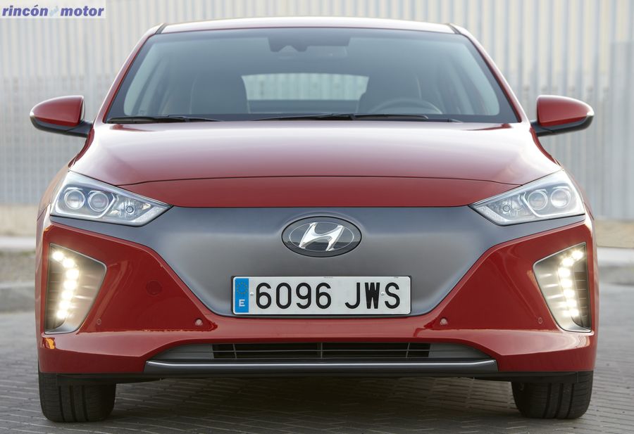 hyundai_ioniq_electrico-2017-set_2704-02