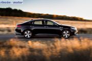 kia-optima-gt-2017-10