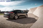 kia-optima-gt-2017-15