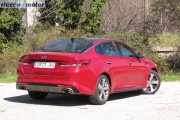1-11-exterior-kia_optima_gt_prueba-2017