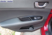 4-04-interior-detalle-kia_optima_gt_prueba-2017