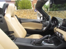 3-02-interior-Mazda-mx5-20-160-2018-prueba