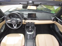 3-05-interior-Mazda-mx5-20-160-2018-prueba
