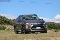 1-01-exterior-mitsubishi_eclipse_cross_150T_2018