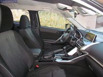 3-04-interior-mitsubishi_eclipse_cross_150T_2018