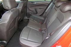 3-02-interior-opel-astra-sports-tourer-16-turbo-200-excellence-prueba-2017