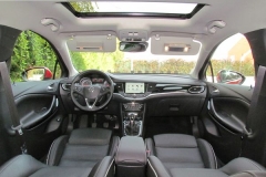 3-06-interior-opel-astra-sports-tourer-16-turbo-200-excellence-prueba-2017