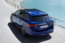 Avensis_Touring_Sports_2015
