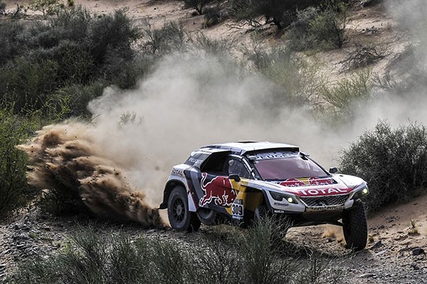 loeb dakar 3008 dkr