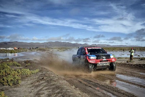 roma toyota hilux dakar 17