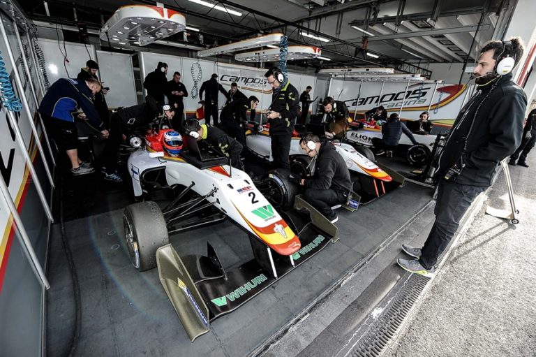 campos racing boxes F3 2504