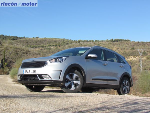 kia-niro-2016-05