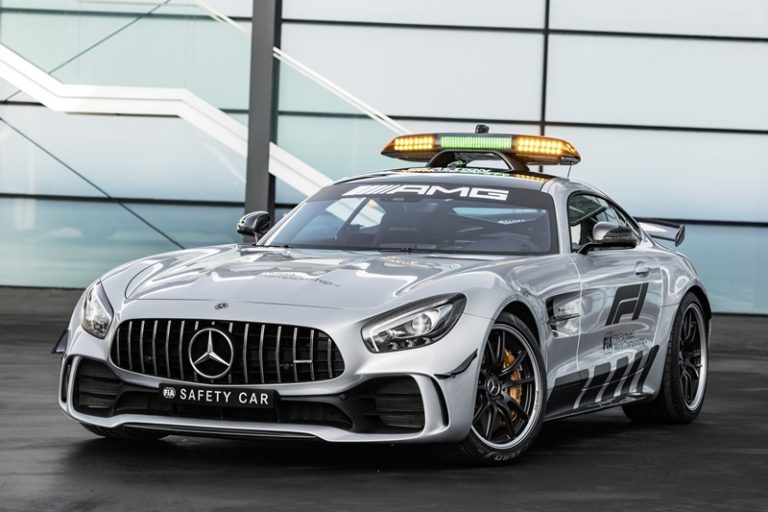 Mercedes-AMG GT-R Pacecar F1 2018 g