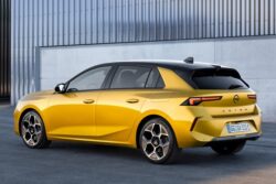 Opel Astra 5p 2021 VI gen-12