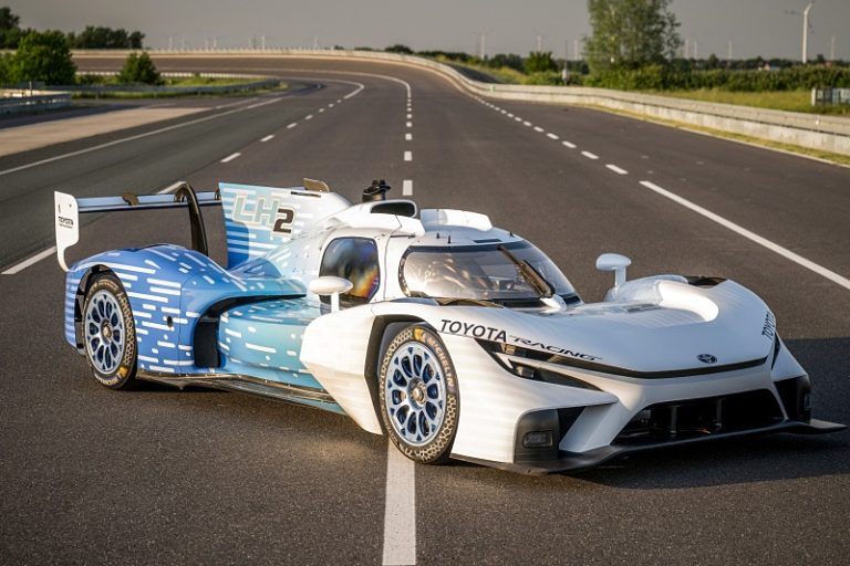 toyota TR LH2 2026 lemans presentacion